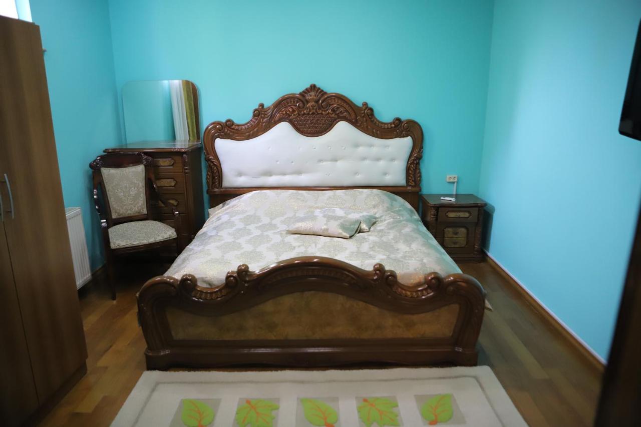Hotel Black Sea House บาทูมิ ภายนอก รูปภาพ