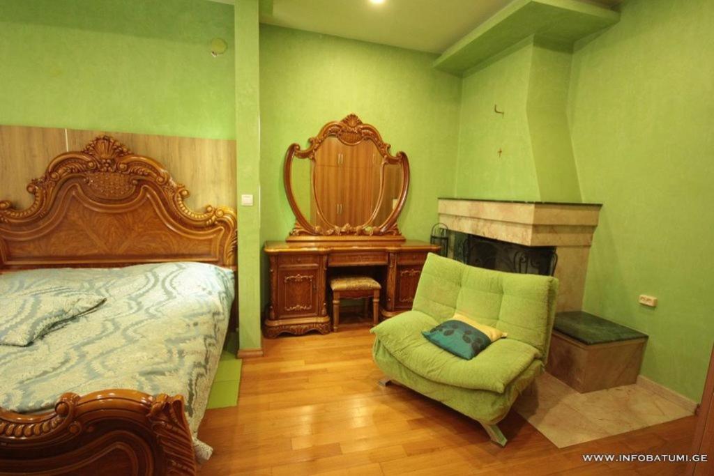Hotel Black Sea House บาทูมิ ภายนอก รูปภาพ