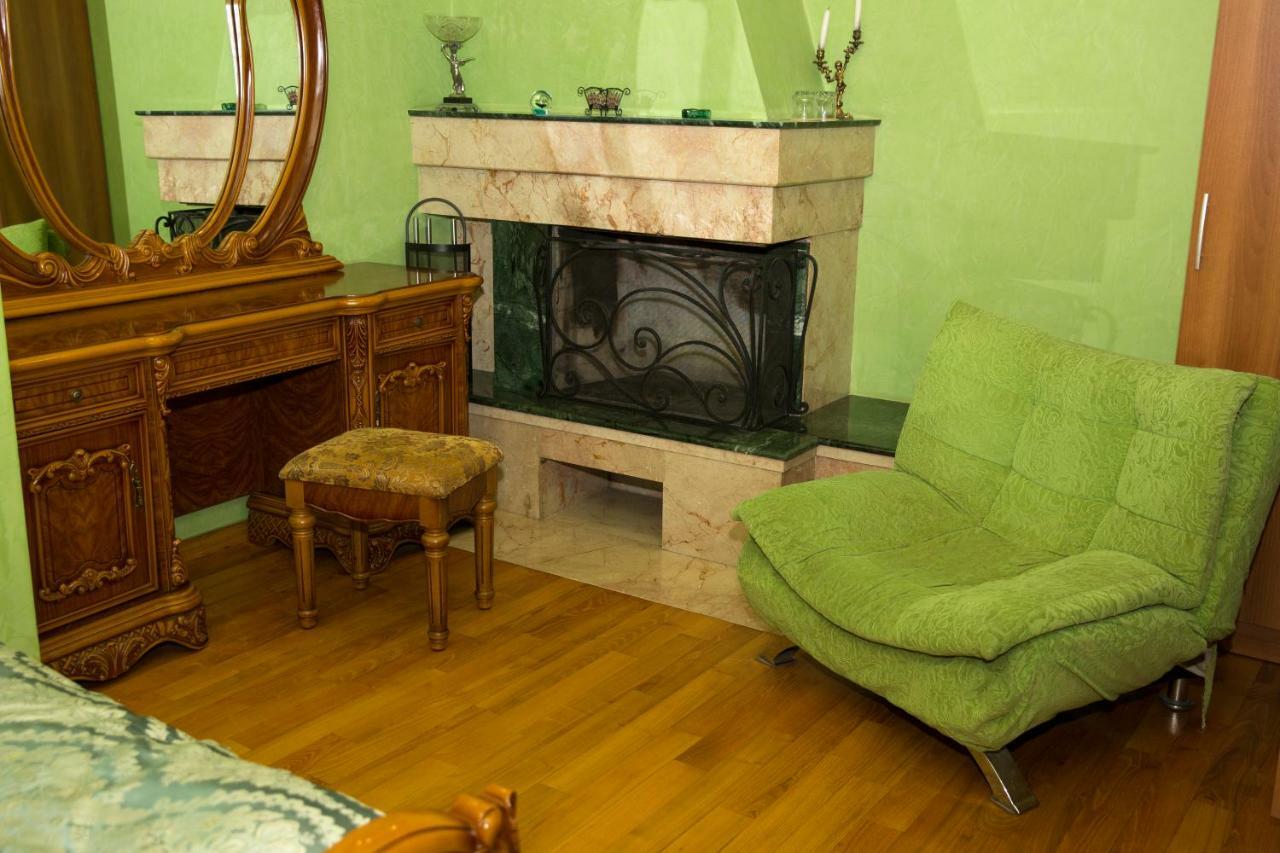 Hotel Black Sea House บาทูมิ ภายนอก รูปภาพ