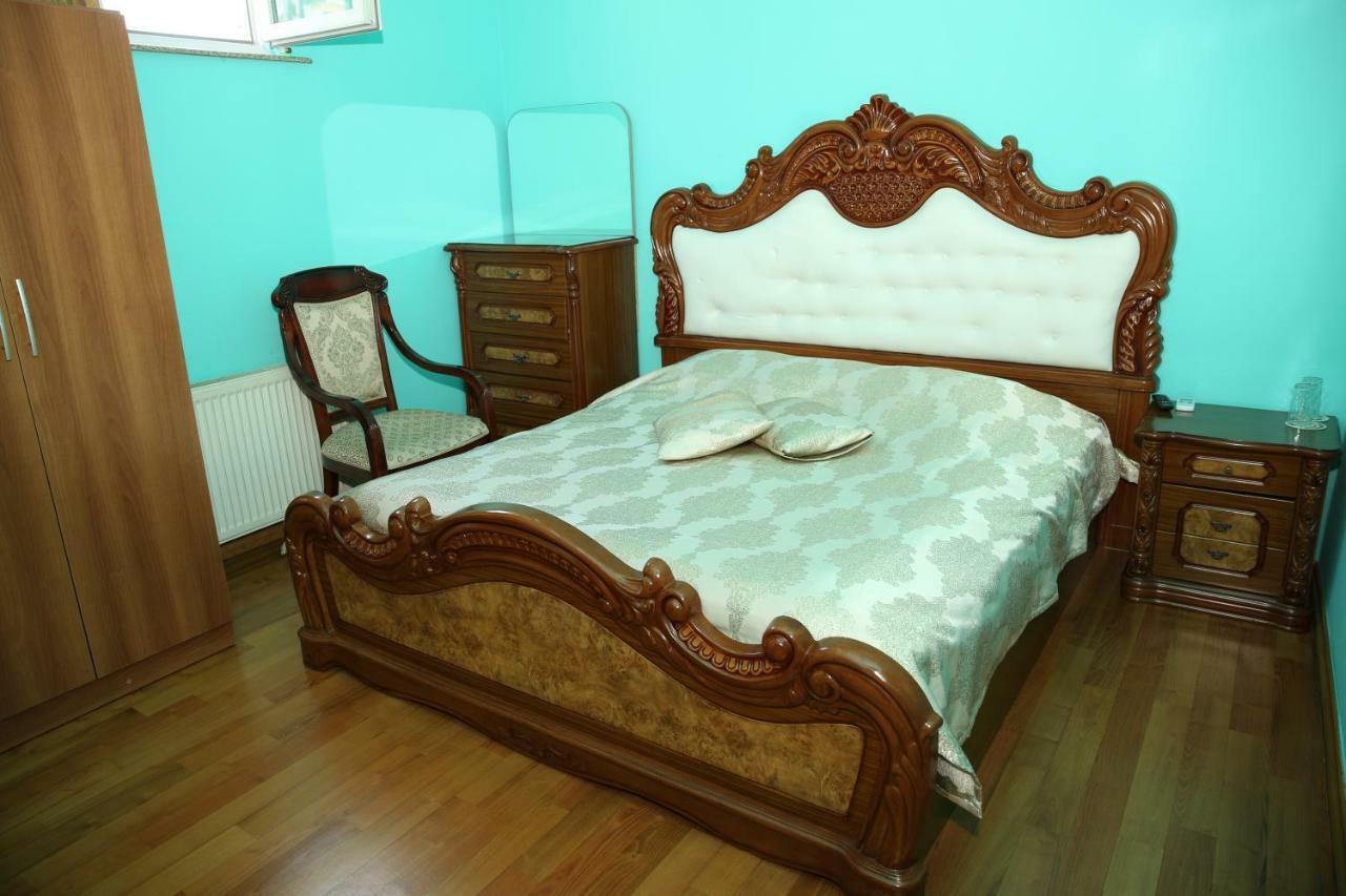 Hotel Black Sea House บาทูมิ ภายนอก รูปภาพ