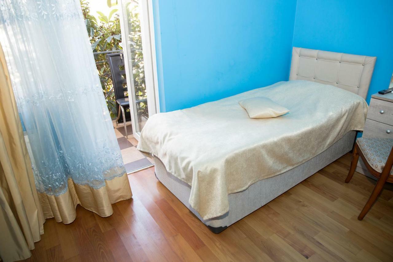 Hotel Black Sea House บาทูมิ ภายนอก รูปภาพ