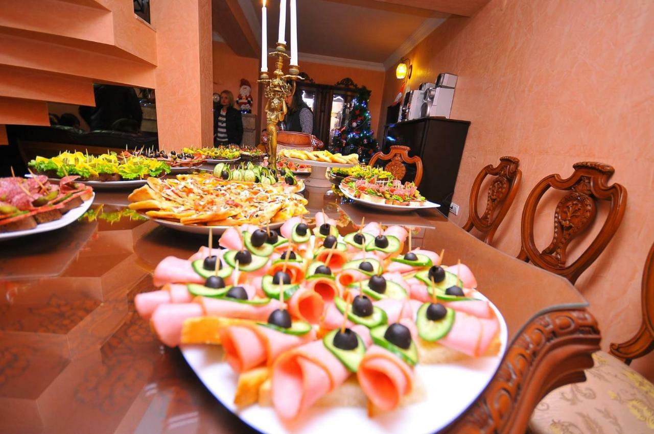 Hotel Black Sea House บาทูมิ ภายนอก รูปภาพ